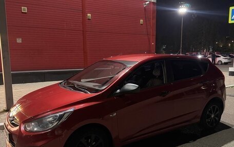 Hyundai Solaris II рестайлинг, 2013 год, 750 000 рублей, 4 фотография