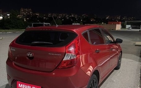 Hyundai Solaris II рестайлинг, 2013 год, 750 000 рублей, 6 фотография