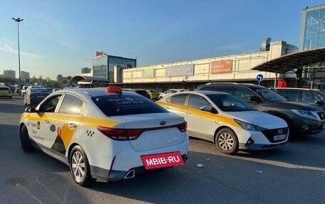 KIA Rio IV, 2021 год, 990 000 рублей, 3 фотография