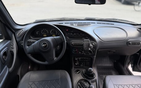 Chevrolet Niva I рестайлинг, 2019 год, 800 000 рублей, 11 фотография
