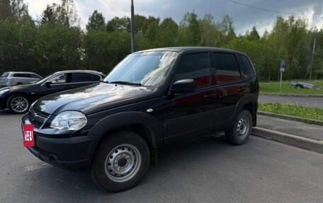 Chevrolet Niva I рестайлинг, 2019 год, 800 000 рублей, 15 фотография