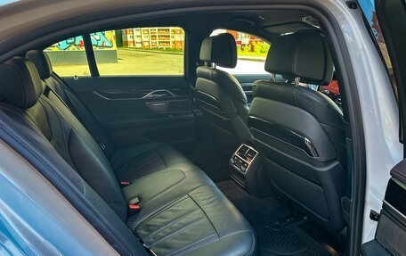 BMW 7 серия, 2018 год, 4 290 000 рублей, 13 фотография