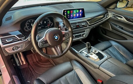 BMW 7 серия, 2018 год, 4 290 000 рублей, 10 фотография