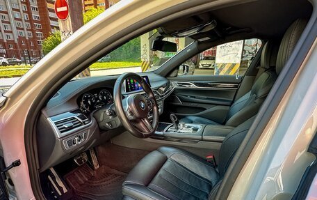 BMW 7 серия, 2018 год, 4 290 000 рублей, 9 фотография