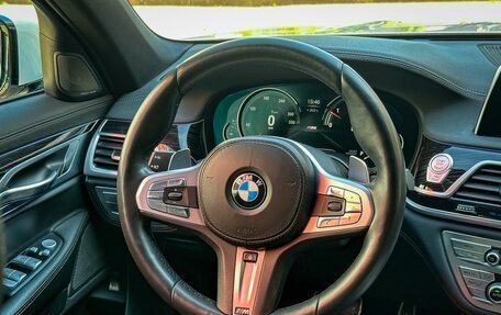 BMW 7 серия, 2018 год, 4 290 000 рублей, 15 фотография