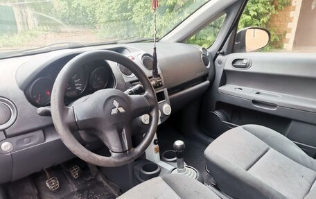 Mitsubishi Colt VI рестайлинг, 2005 год, 275 000 рублей, 10 фотография