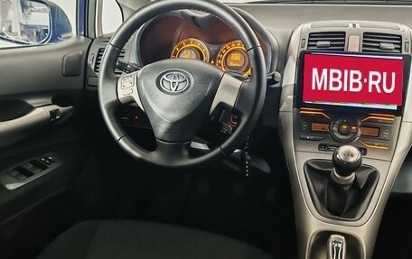 Toyota Auris II, 2008 год, 590 000 рублей, 10 фотография
