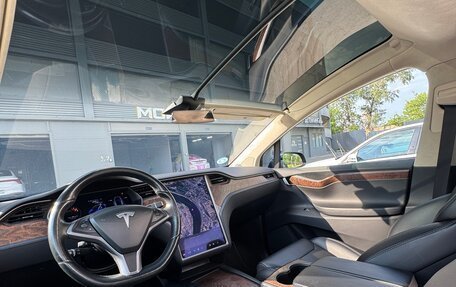 Tesla Model X I, 2018 год, 3 940 000 рублей, 13 фотография