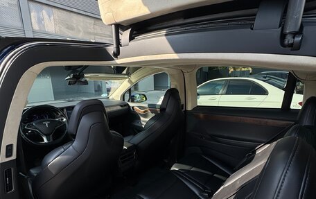 Tesla Model X I, 2018 год, 3 940 000 рублей, 15 фотография