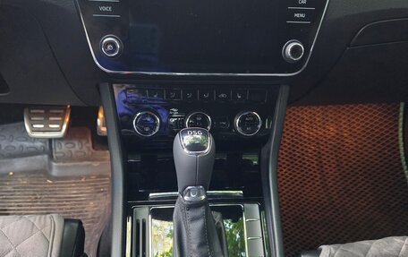 Skoda Superb III рестайлинг, 2018 год, 1 999 999 рублей, 7 фотография