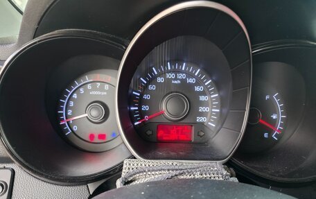 KIA Rio III рестайлинг, 2013 год, 777 000 рублей, 18 фотография