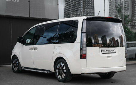 Hyundai Staria, 2021 год, 4 870 000 рублей, 8 фотография