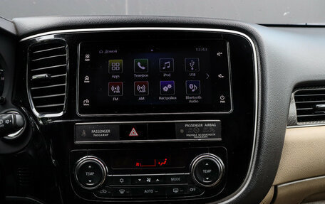 Mitsubishi Outlander III рестайлинг 3, 2019 год, 2 350 000 рублей, 18 фотография