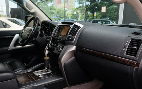 Toyota Land Cruiser 200, 2012 год, 3 000 000 рублей, 8 фотография