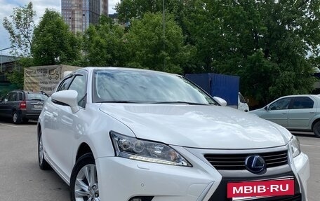 Lexus CT I рестайлинг, 2014 год, 2 100 000 рублей, 2 фотография