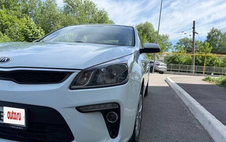 KIA Rio IV, 2018 год, 1 750 000 рублей, 2 фотография
