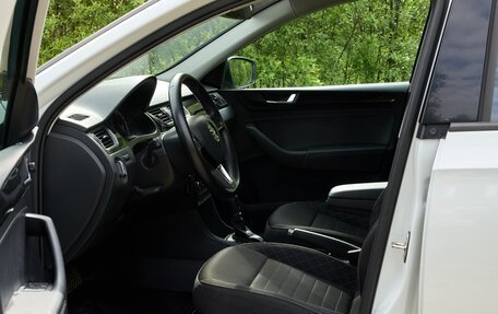 Skoda Rapid I, 2018 год, 1 350 000 рублей, 13 фотография