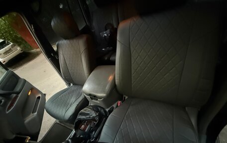 Toyota Land Cruiser 100 рестайлинг 2, 2002 год, 1 550 000 рублей, 4 фотография