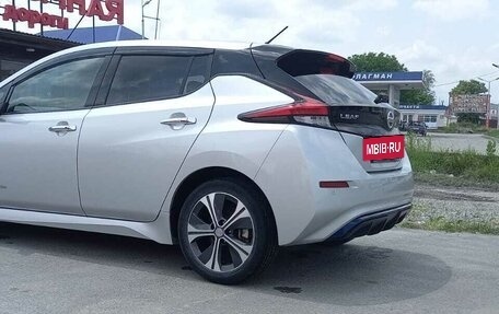 Nissan Leaf II, 2018 год, 1 400 000 рублей, 3 фотография
