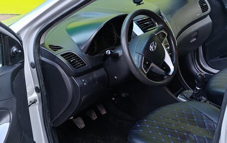 Hyundai Solaris II рестайлинг, 2014 год, 390 000 рублей, 16 фотография