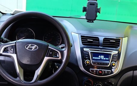 Hyundai Solaris II рестайлинг, 2014 год, 390 000 рублей, 15 фотография
