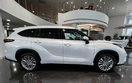 Toyota Highlander, 2026 год, 5 550 000 рублей, 4 фотография