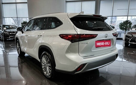 Toyota Highlander, 2026 год, 5 550 000 рублей, 7 фотография