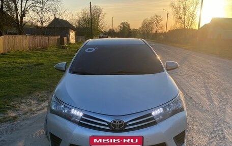 Toyota Corolla, 2013 год, 1 250 000 рублей, 2 фотография
