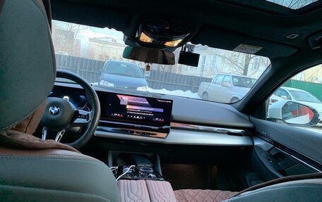 BMW 5 серия, 2024 год, 7 499 999 рублей, 14 фотография