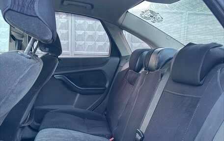Ford Focus II рестайлинг, 2005 год, 325 000 рублей, 11 фотография
