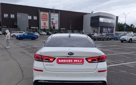 KIA Optima IV, 2020 год, 2 300 000 рублей, 7 фотография