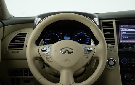 Infiniti QX70, 2015 год, 2 549 999 рублей, 14 фотография