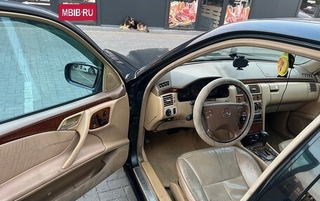 Mercedes-Benz E-Класс, 2000 год, 400 000 рублей, 8 фотография