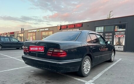 Mercedes-Benz E-Класс, 2000 год, 400 000 рублей, 5 фотография