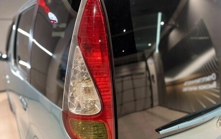 Toyota FunCargo, 2004 год, 550 000 рублей, 4 фотография