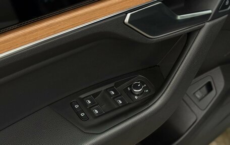 Volkswagen Touareg III, 2019 год, 4 530 000 рублей, 13 фотография