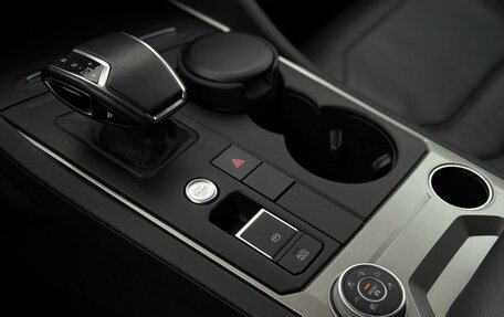 Volkswagen Touareg III, 2019 год, 4 530 000 рублей, 11 фотография