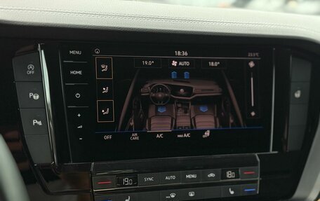 Volkswagen Touareg III, 2019 год, 4 530 000 рублей, 10 фотография
