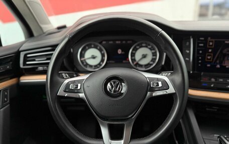 Volkswagen Touareg III, 2019 год, 4 530 000 рублей, 8 фотография