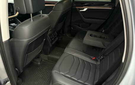 Volkswagen Touareg III, 2019 год, 4 530 000 рублей, 17 фотография