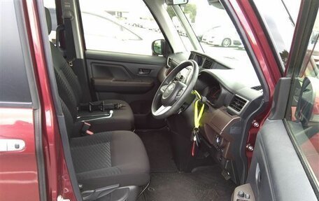 Toyota Roomy I, 2019 год, 865 000 рублей, 8 фотография