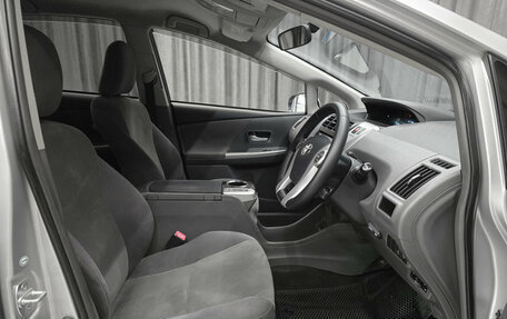 Toyota Prius Alpha I (ZVW40/41), 2011 год, 945 000 рублей, 7 фотография