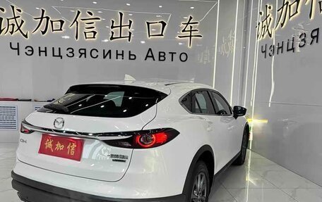 Mazda CX-4, 2023 год, 2 150 000 рублей, 7 фотография
