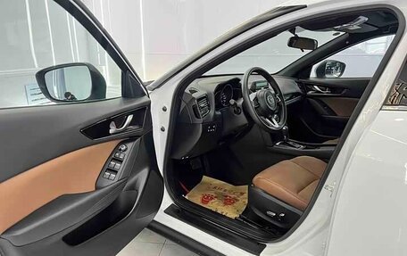 Mazda CX-4, 2023 год, 2 150 000 рублей, 2 фотография