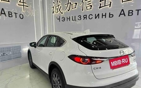 Mazda CX-4, 2023 год, 2 150 000 рублей, 3 фотография