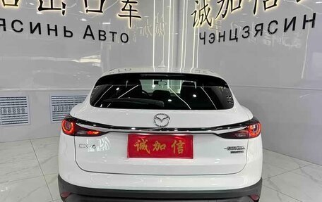 Mazda CX-4, 2023 год, 2 150 000 рублей, 11 фотография