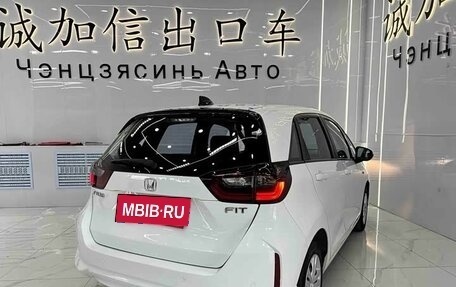 Honda Fit, 2021 год, 1 190 000 рублей, 5 фотография
