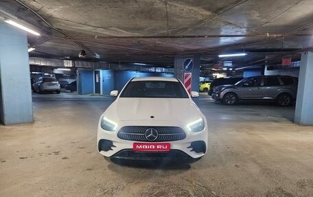 Mercedes-Benz E-Класс, 2021 год, 4 500 000 рублей, 1 фотография