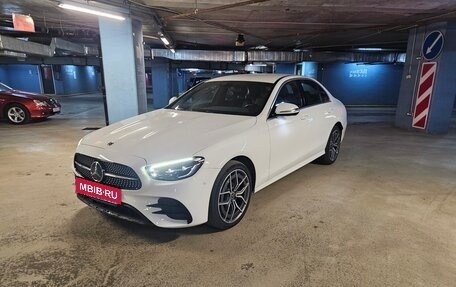 Mercedes-Benz E-Класс, 2021 год, 4 500 000 рублей, 2 фотография