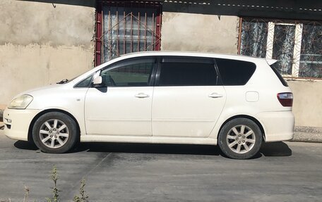 Toyota Ipsum II, 2004 год, 900 000 рублей, 7 фотография